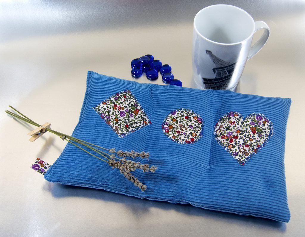 Saquito térmico Azul con perlas de cristal azul